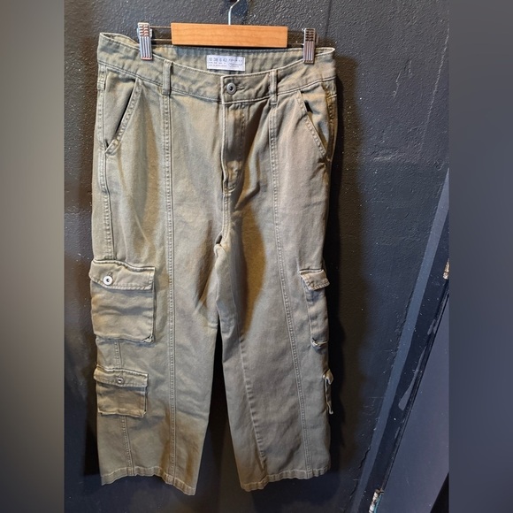 denim co Pants - Women’s Denim Co Olive Green Cargo Pants